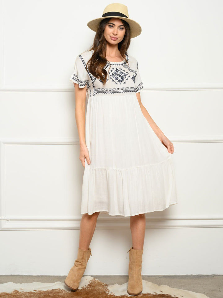 WOMEN'S EMBROIDERY POCKETS MIDI DRESS