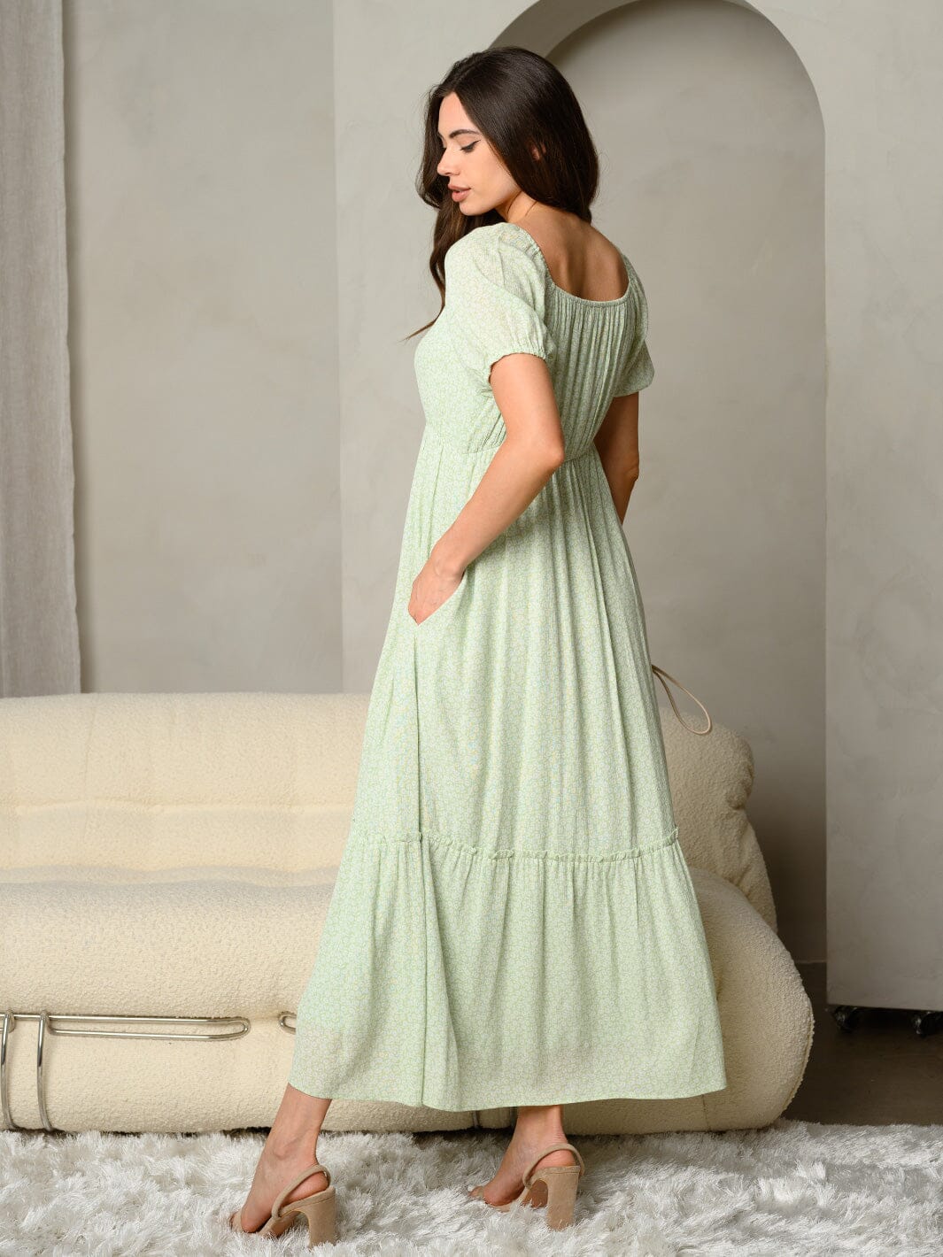WOMEN'S DITSY FLORAL PRINT V-NECK WITH RUFFLE DETAIL MAXI DRESS