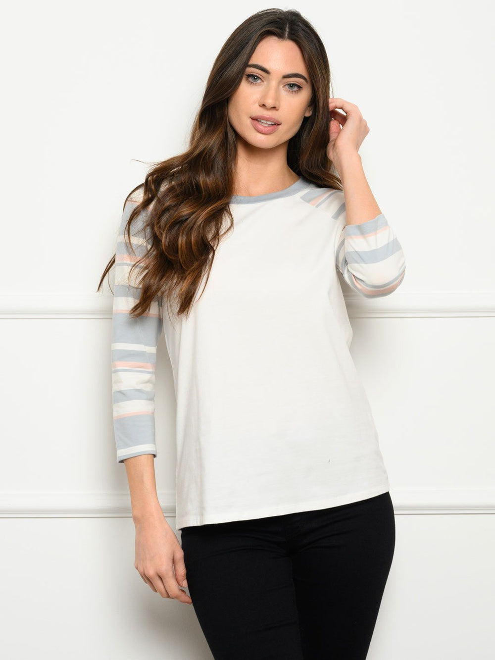 WOMEN'S 3/4 STRIPE SLEEVES CONTRAST TOP