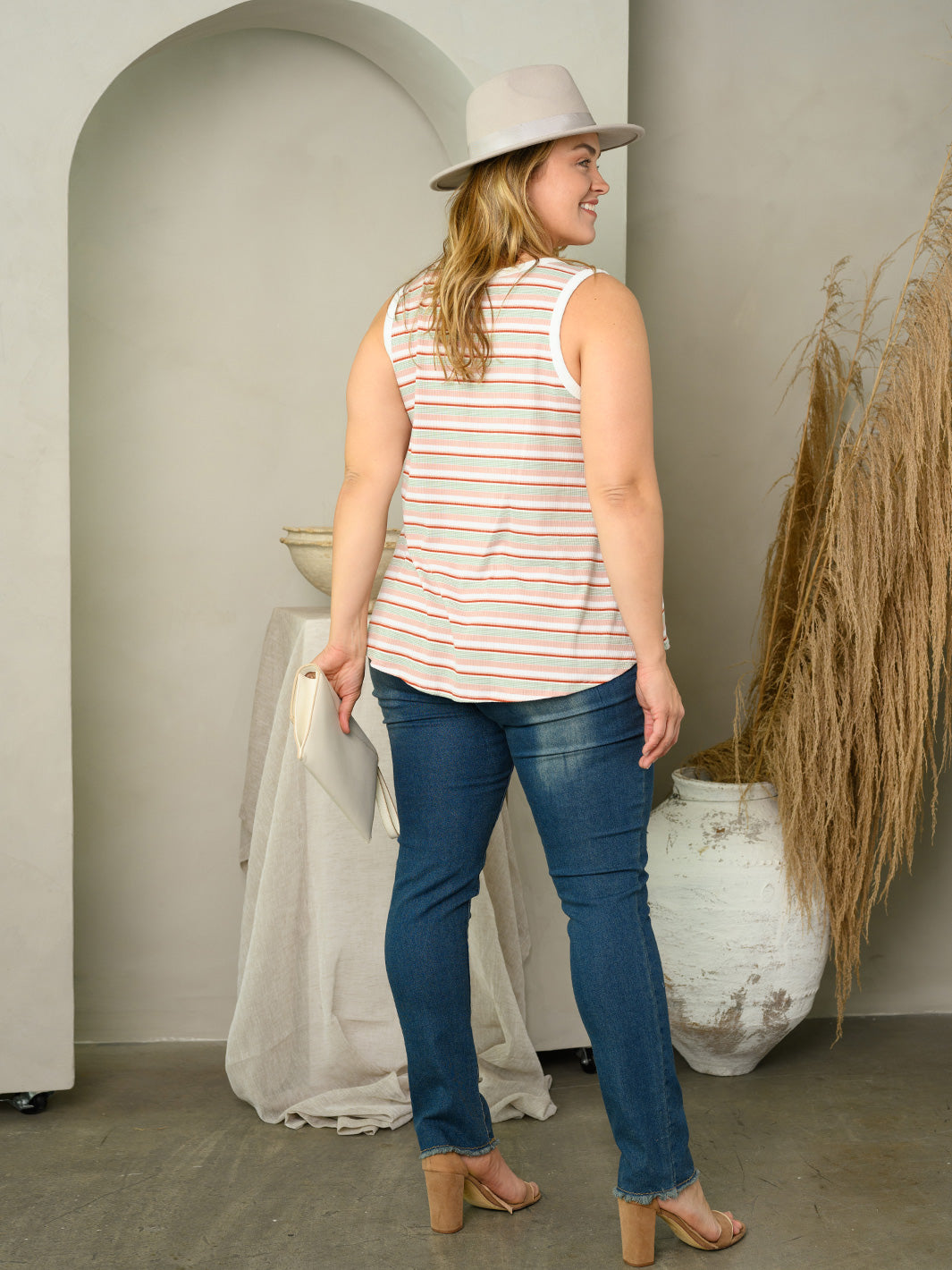 PLUS SIZE SLEEVELESS V-NECK STRIPES TANK TOP