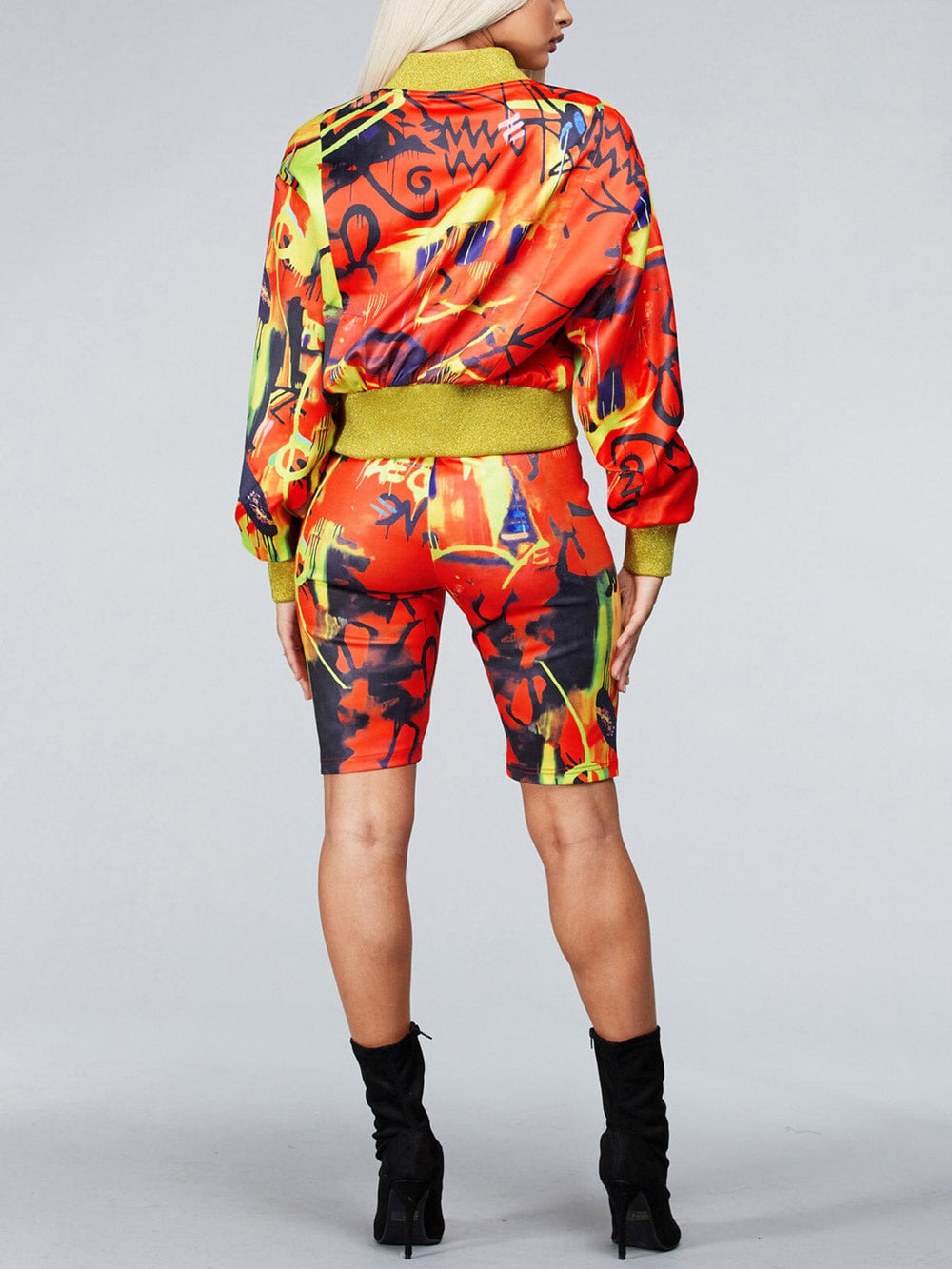 WOMEN'S LONG SLEEVE JACKET & SHORTS GRAPHIC SET