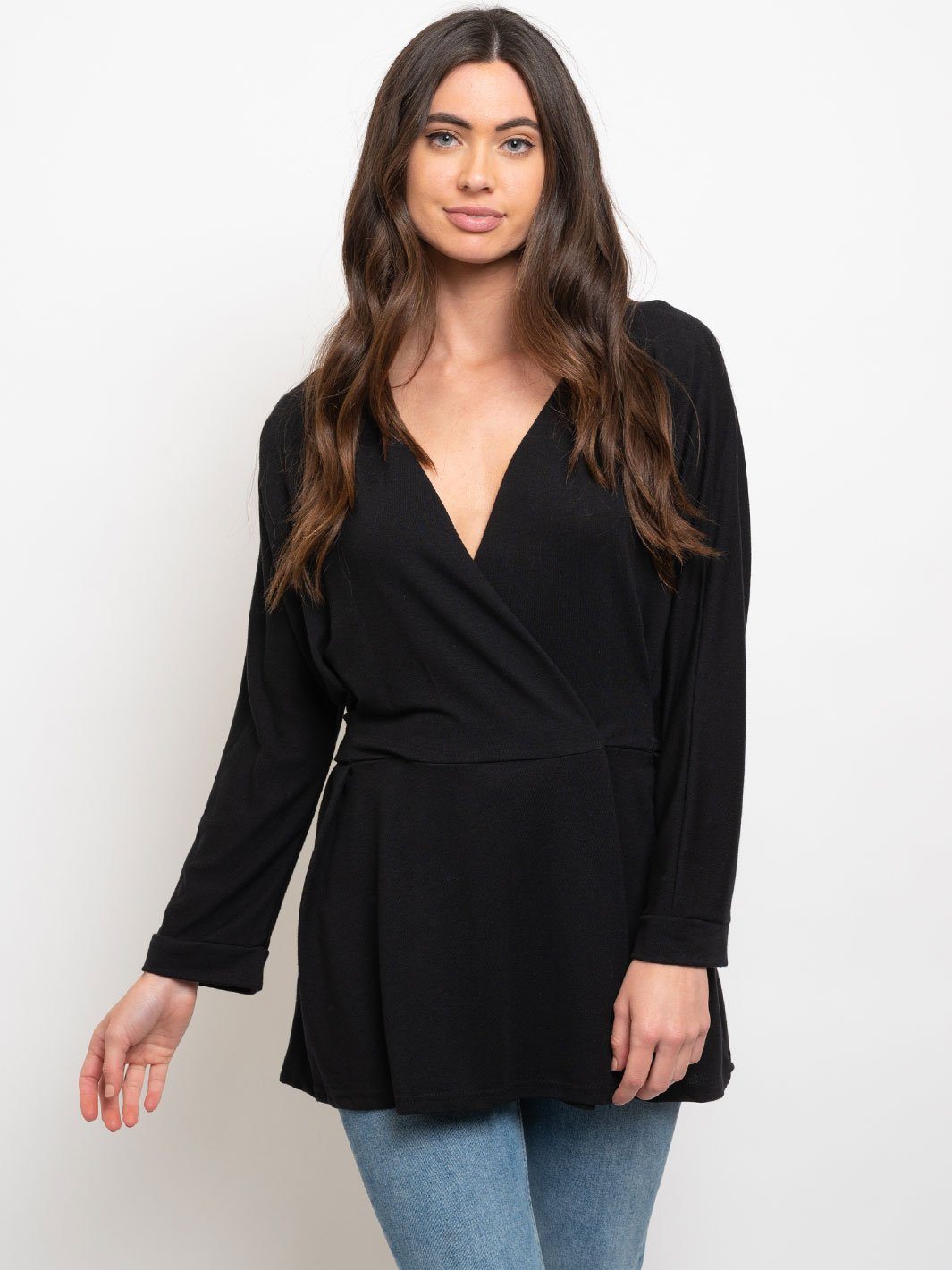 WOMEN'S FRONT TIE V NECK TOP