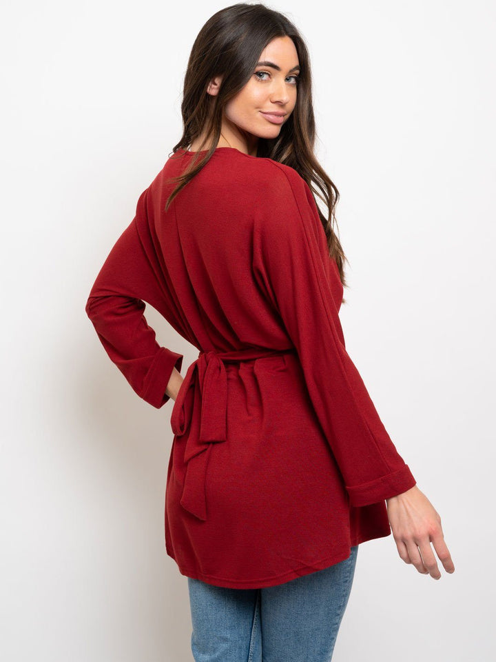 WOMEN'S FRONT TIE V NECK TOP