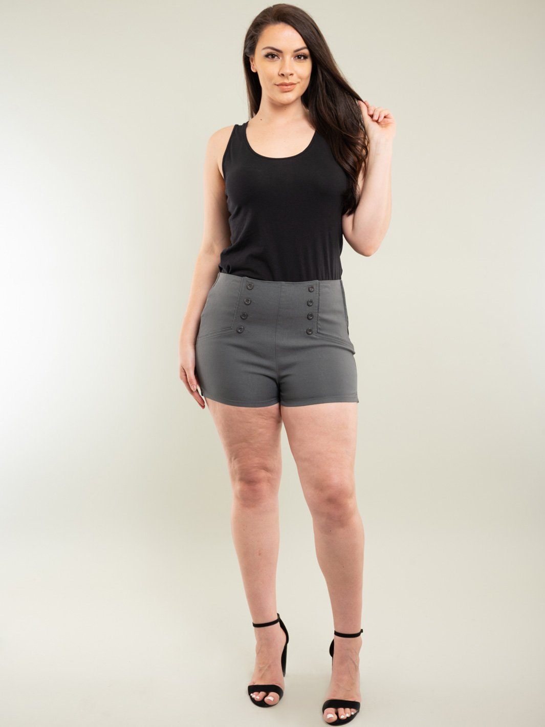 PLUS SIZE BOTTON DETAIL SHORTS