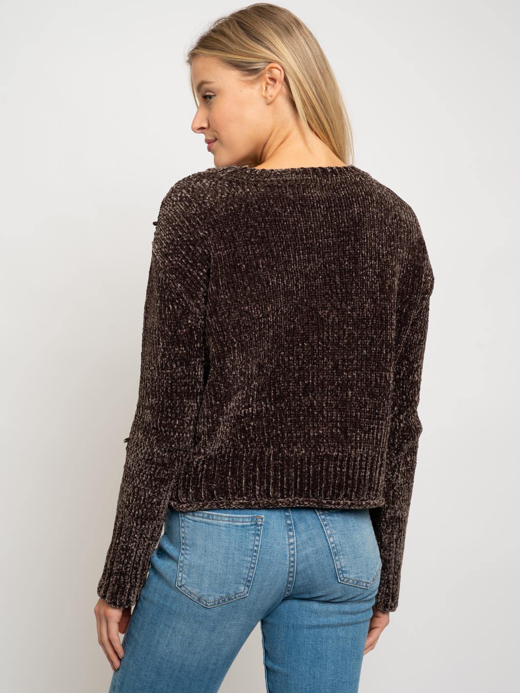 WOMEN'S KNIT SWEATER