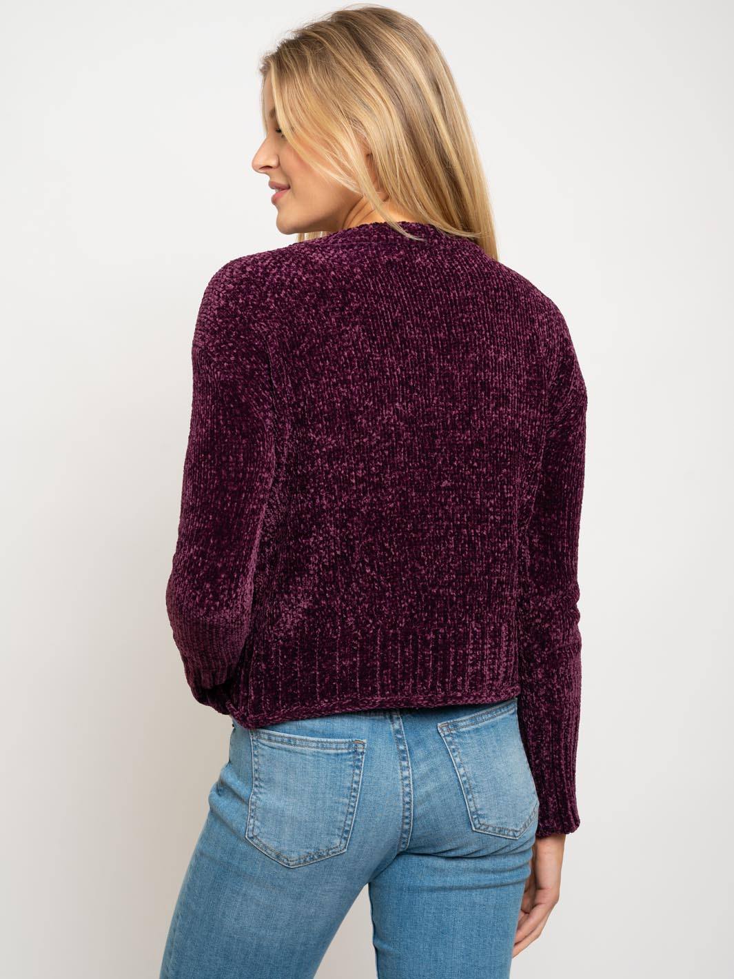 WOMEN'S KNIT SWEATER
