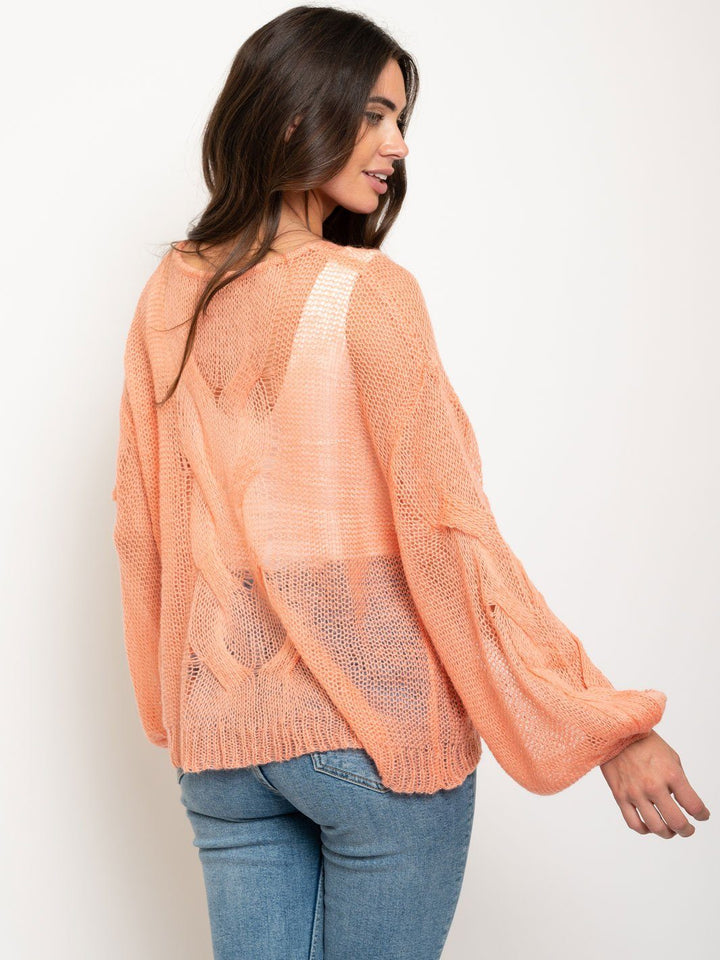 WOMEN'S OVERSIZED TWISTED KNIT SWEATER