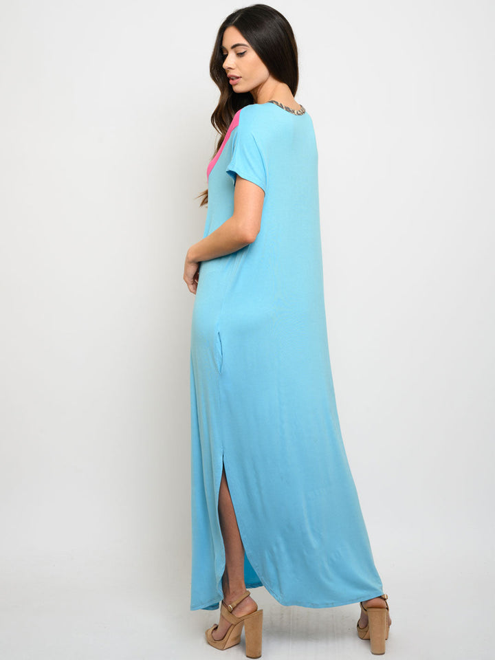 WOMEN'S CHEVRON V-NECK MAXI DRESS