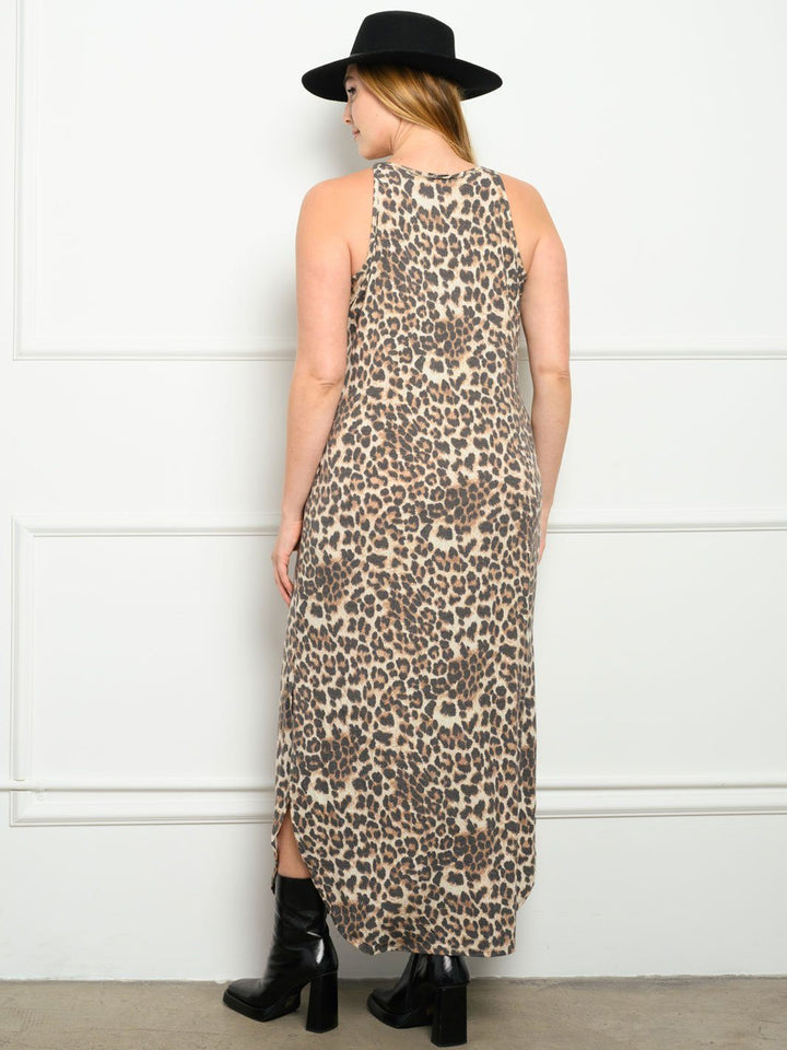 PLUS SIZE ANIMAL PRINT WITH POCKETS MAXI DRESS
