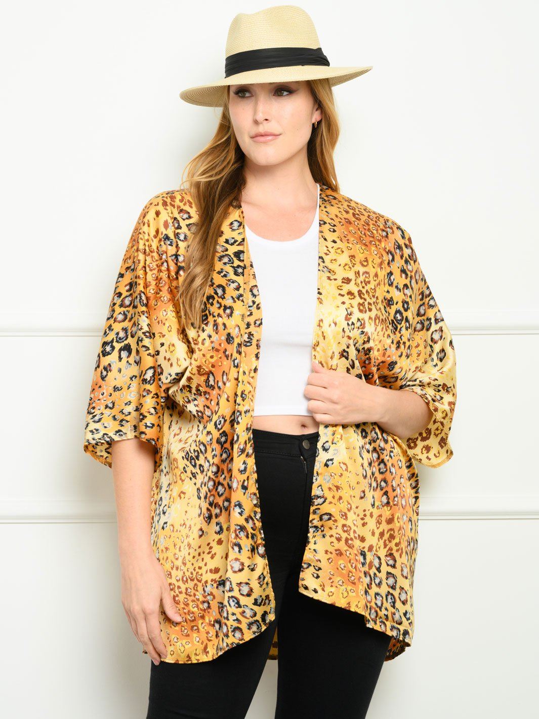 PLUS SIZE ANIMAL PRINT SHORT SLEEVE CARDIGAN