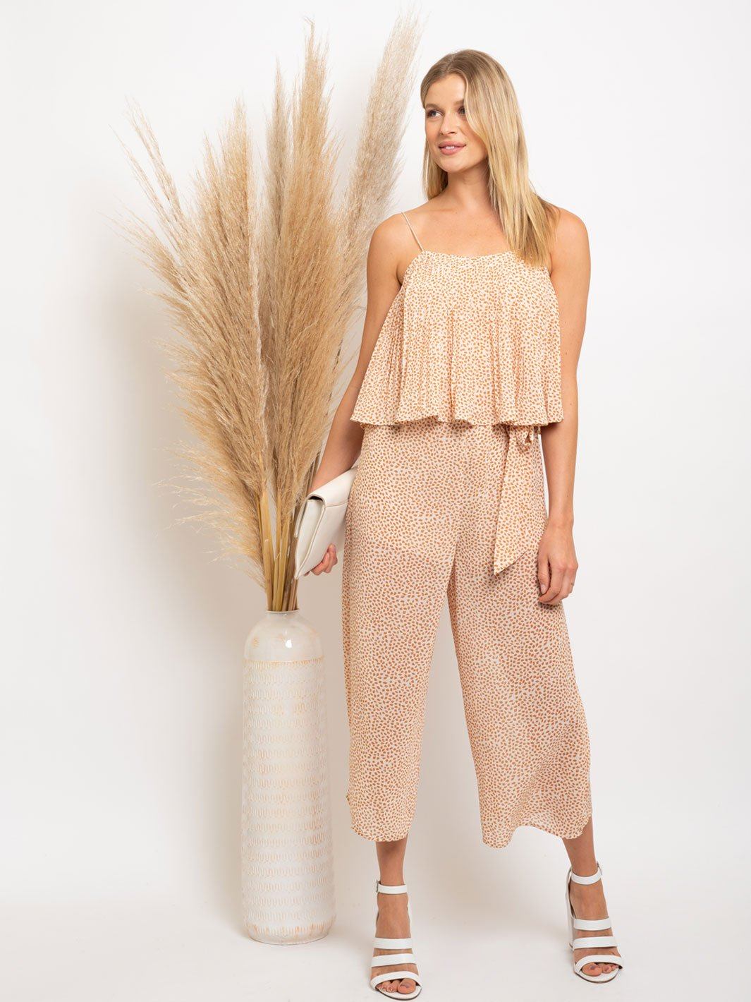 WOMEN'S WOVEN LEAF PRINT TIE FRONT JUMPSUIT
