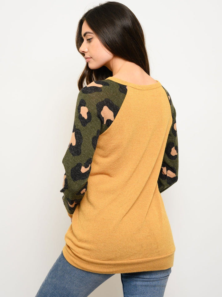 WOMEN'S ANIMAL PRINT LONG SLEEVE SOLID TOP