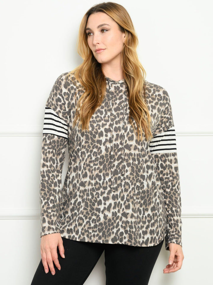 PLUS SIZE LONG SLEEVE ANIMAL PRINT HOODIE TOP