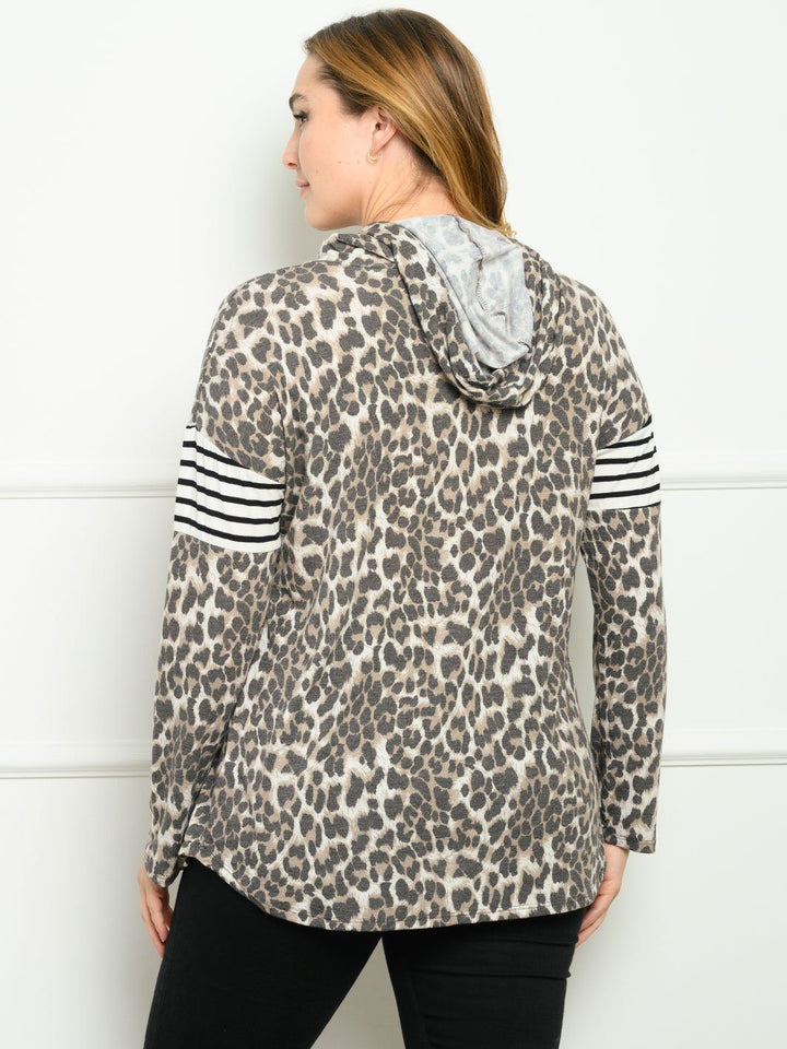 PLUS SIZE LONG SLEEVE ANIMAL PRINT HOODIE TOP