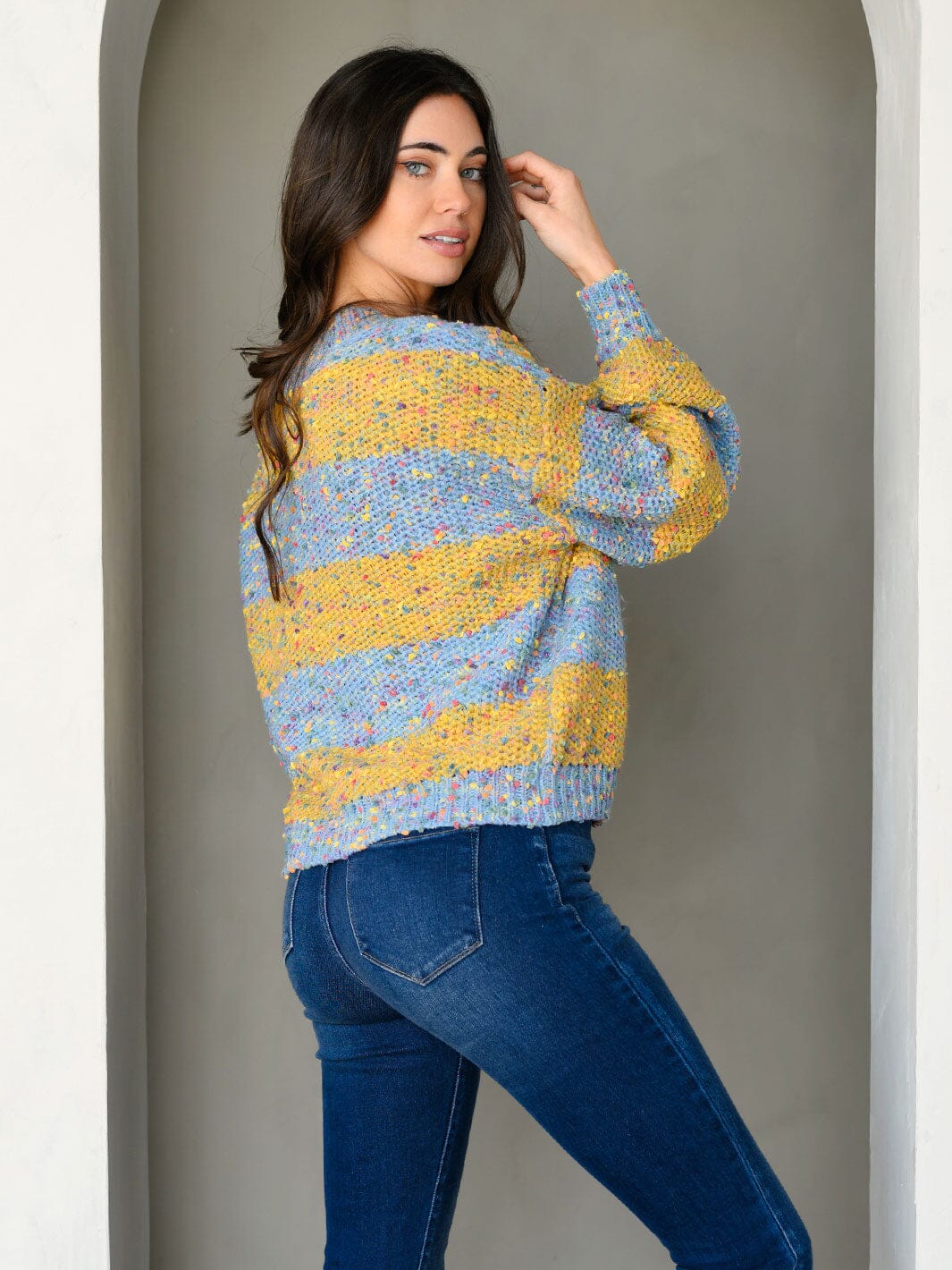 WOMEN'S LONG SLEEVE COLORBLOCK PULLOVER SWEATER