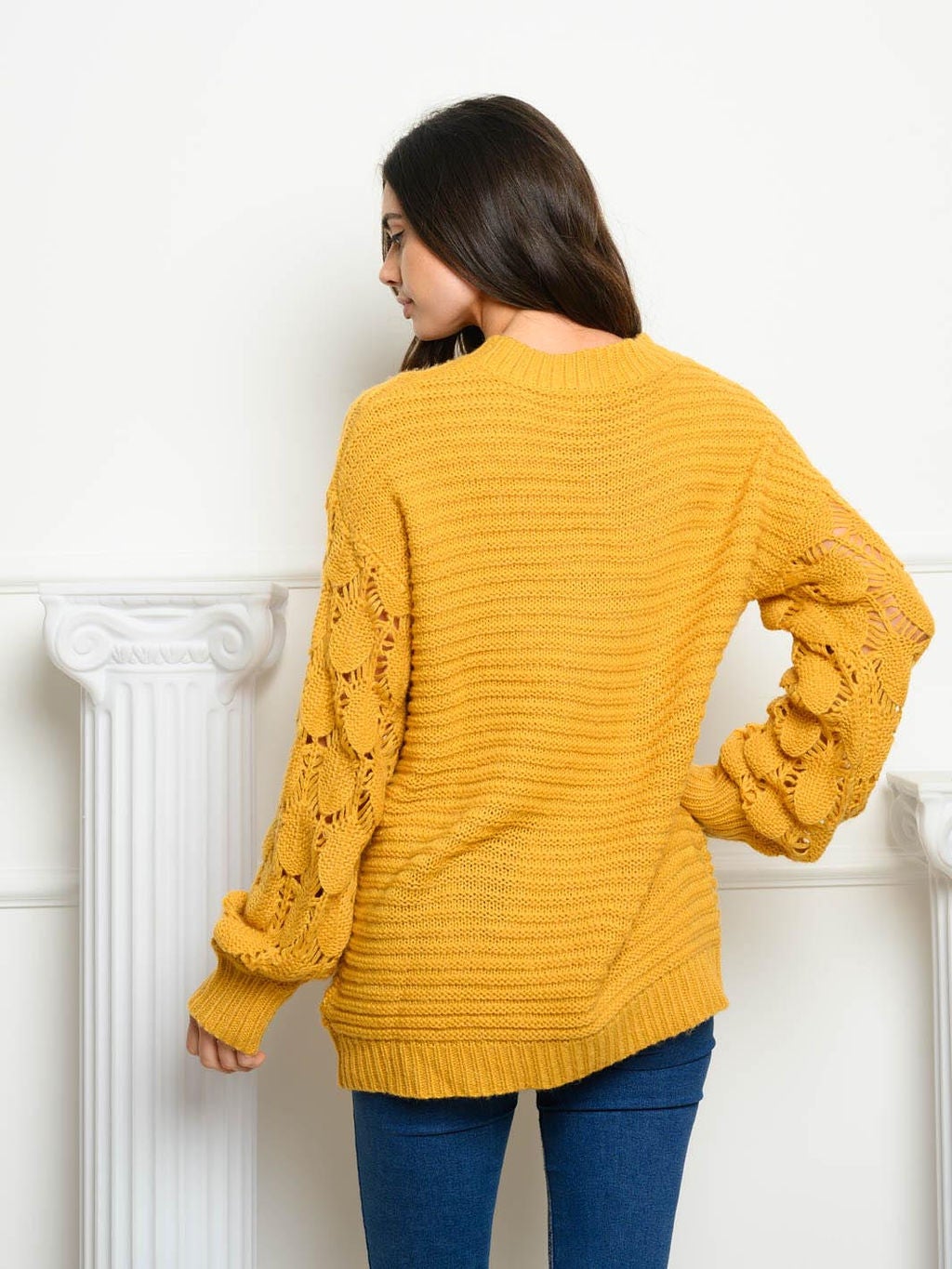 WOMEN'S LONG SLEEVE DETAILED SWEATER