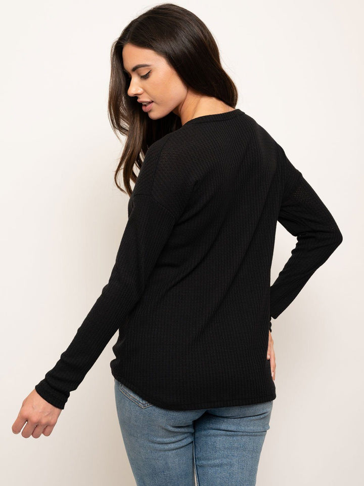 WOMEN'S LONG SLEEVE BUTTON UP TOP