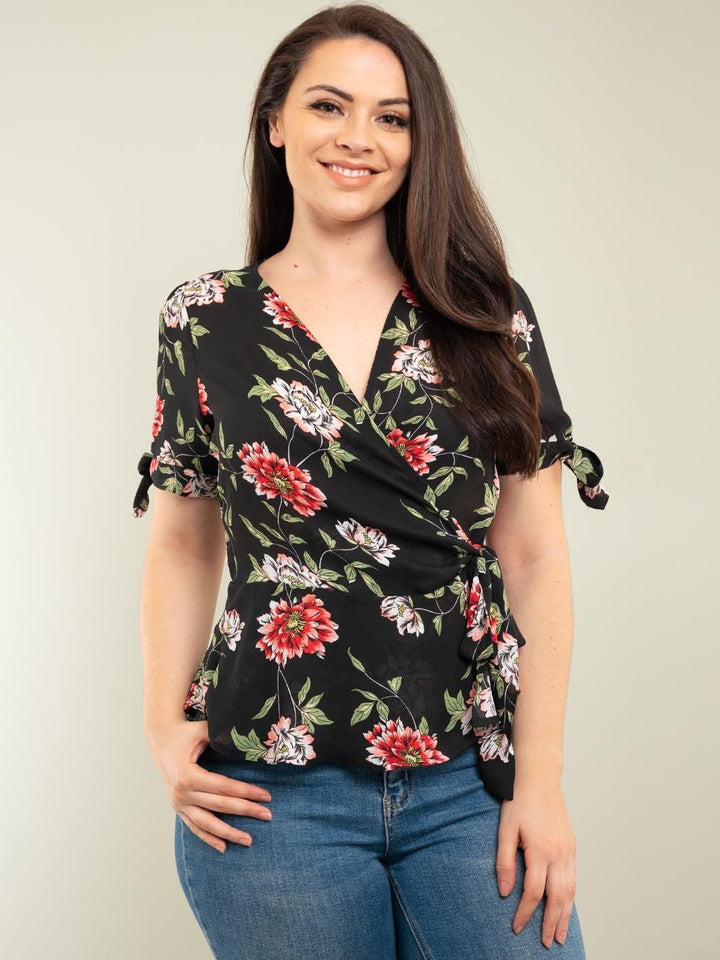 PLUS SIZE FLORAL RUFFLE TOP
