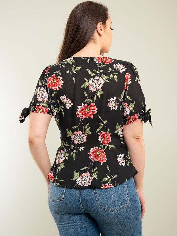 PLUS SIZE FLORAL RUFFLE TOP