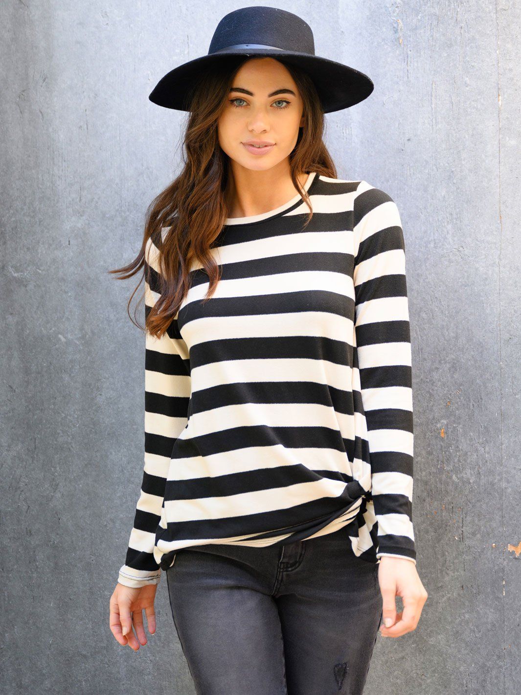 WOMEN'S LONG SLEEVE FRONT KNOT TOP