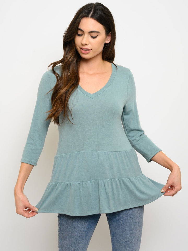 WOMEN'S 3/4 SLEEVE V-NECK PEPLUM TOP