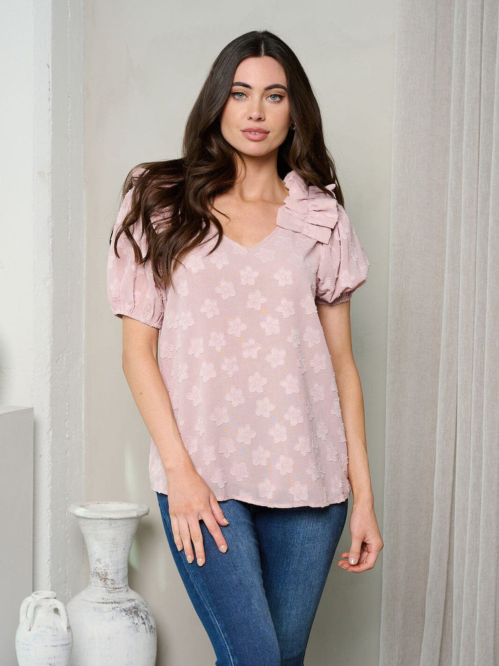 WOMEN'S SHORT SLEEVE V-NECK RUFFLE FLORAL DETAILED TOP