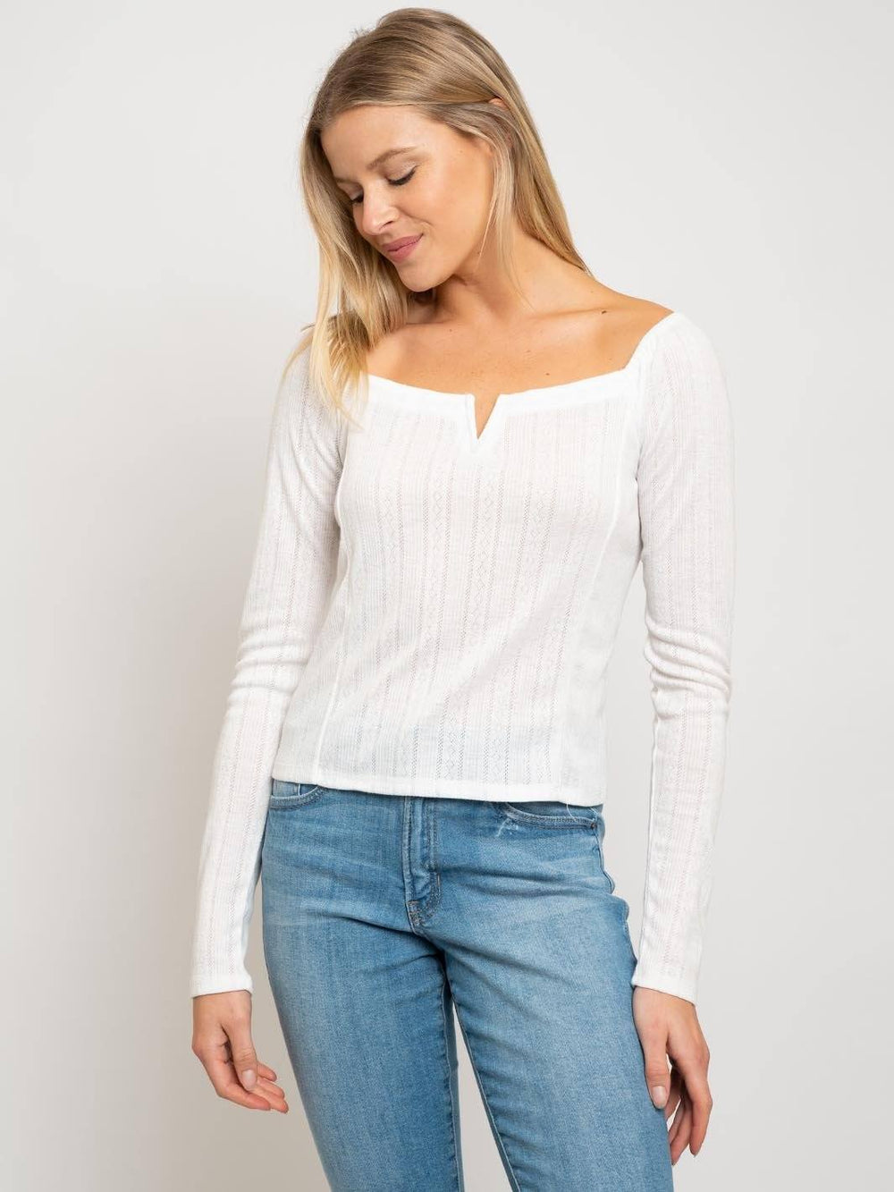 WOMEN'S WHITE LONG SLEEVE TOP