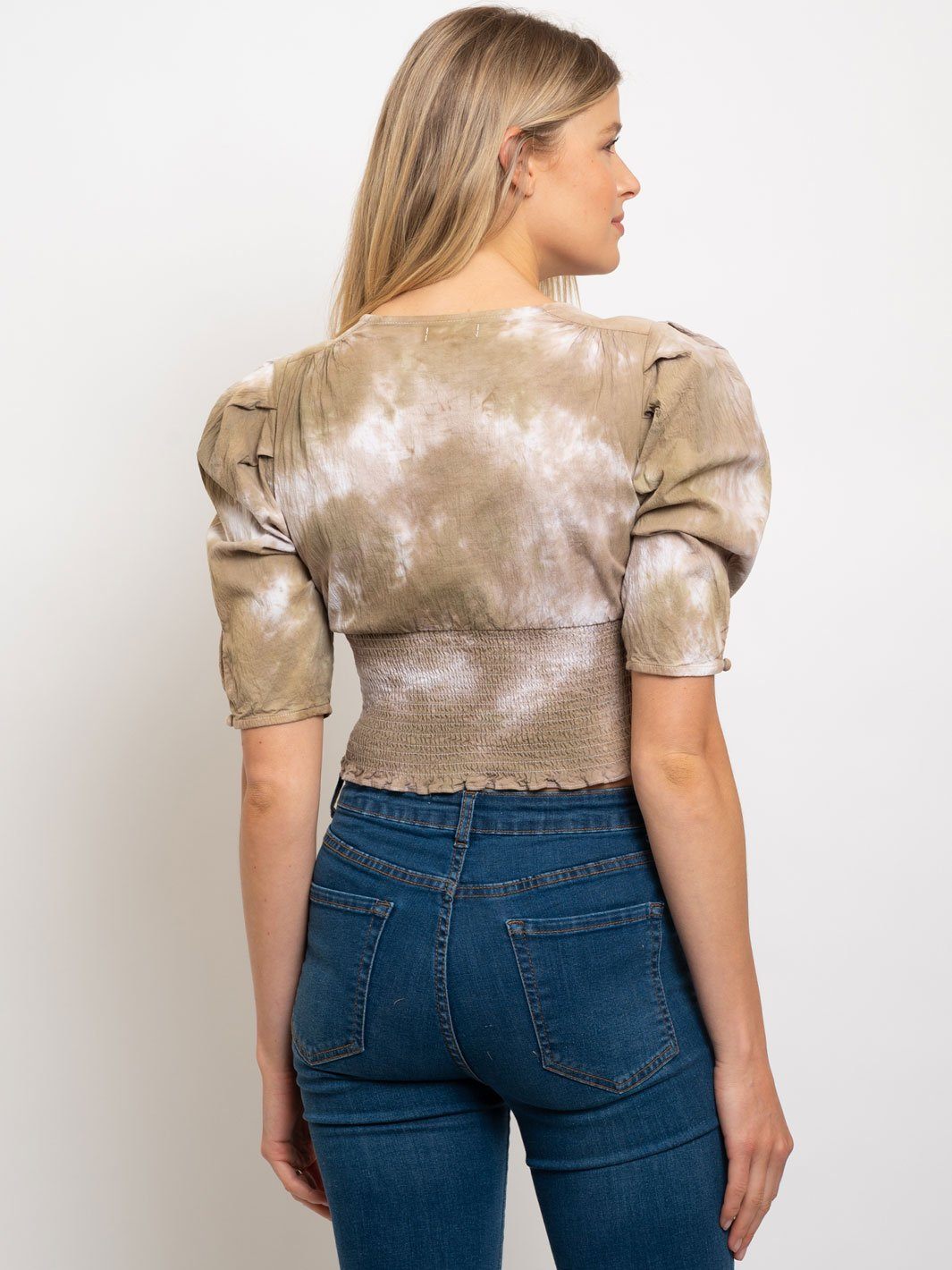 WOMEN'S PUFF SLEEVE BUTTON DETAIL TOP