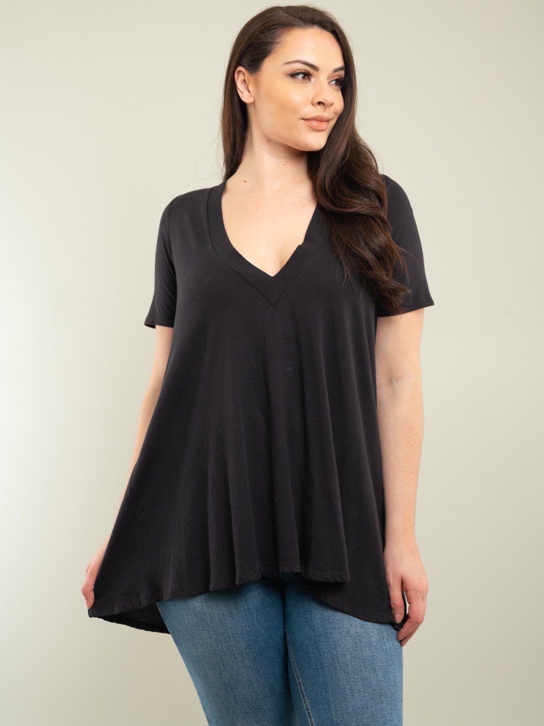PLUS SIZE OVERSIZE TUNIC V-NECK TOP