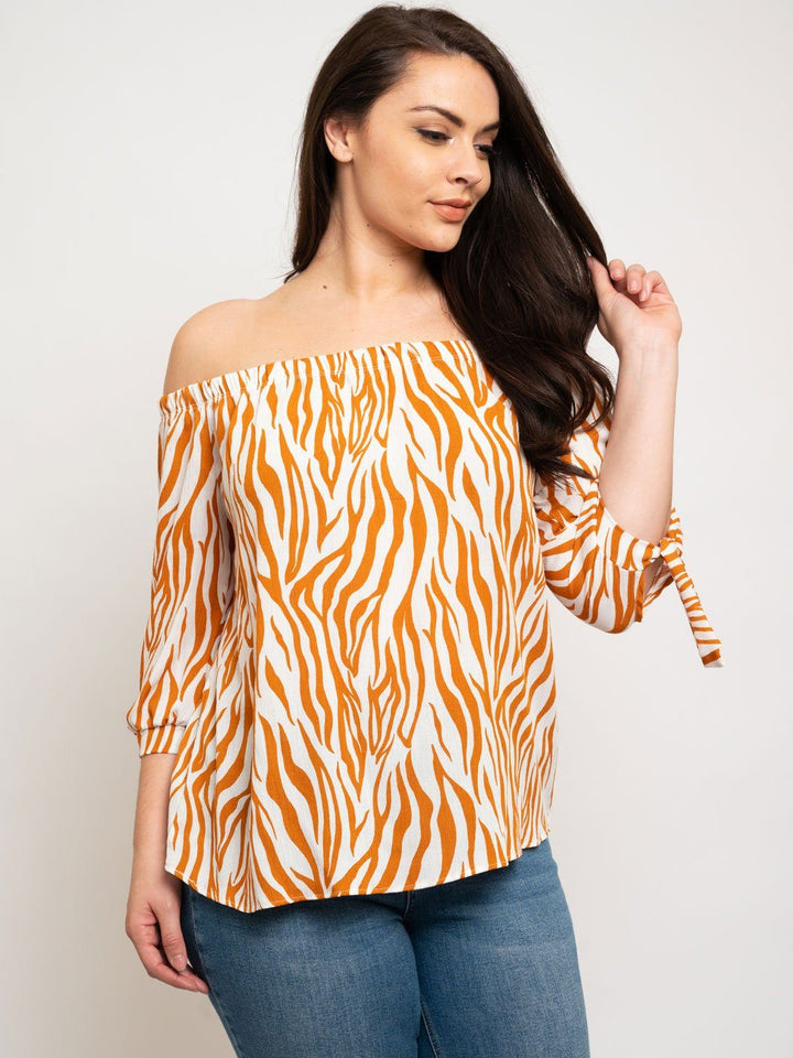 PLUS SIZE OFF THE SHOULDER TOP