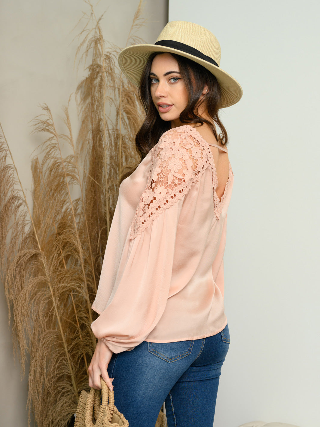 WOMEN'S LONG SLEEVE LACE TRIMMED TOP