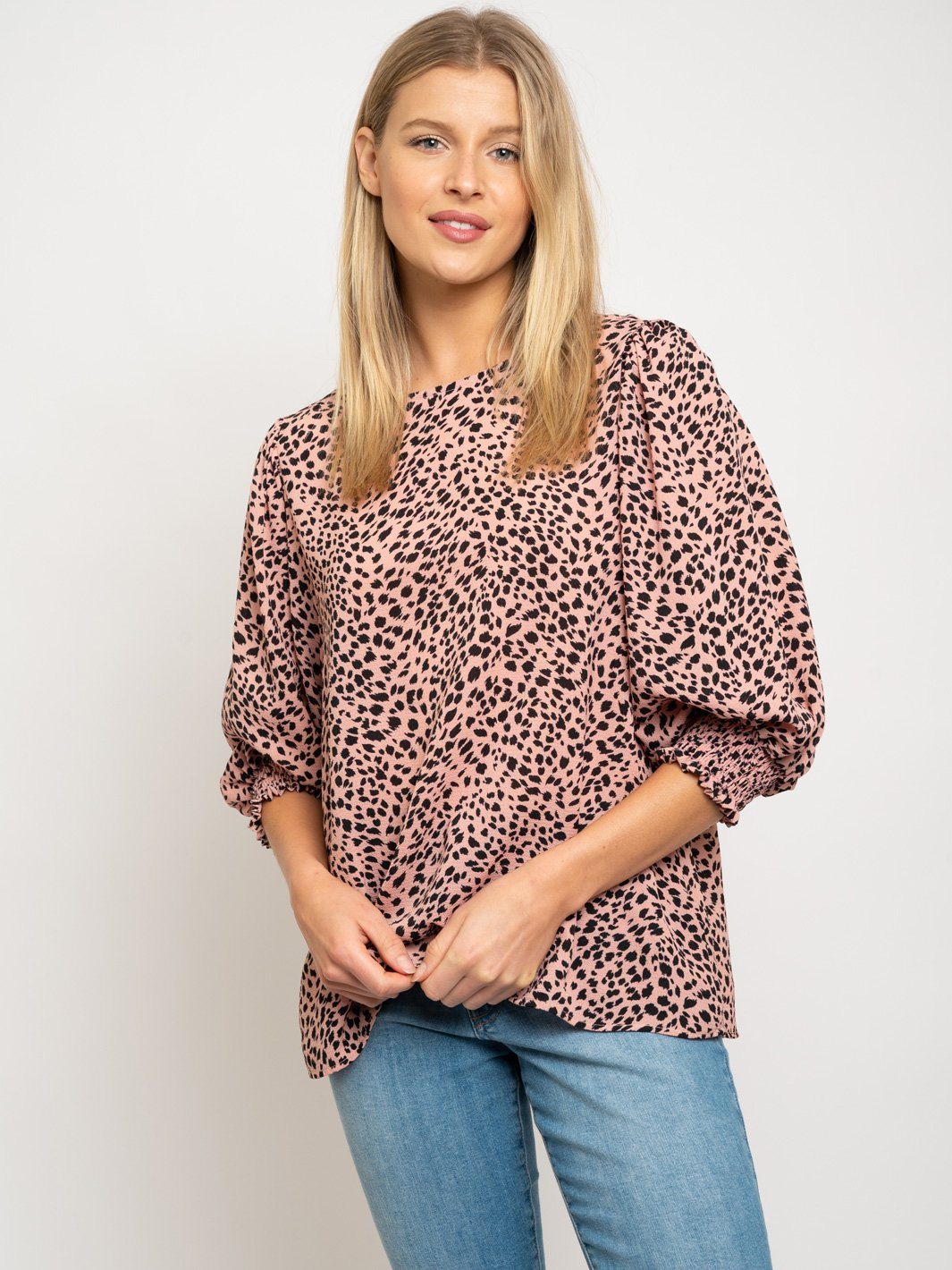 WOMEN'S ANIMAL PRINT TOP