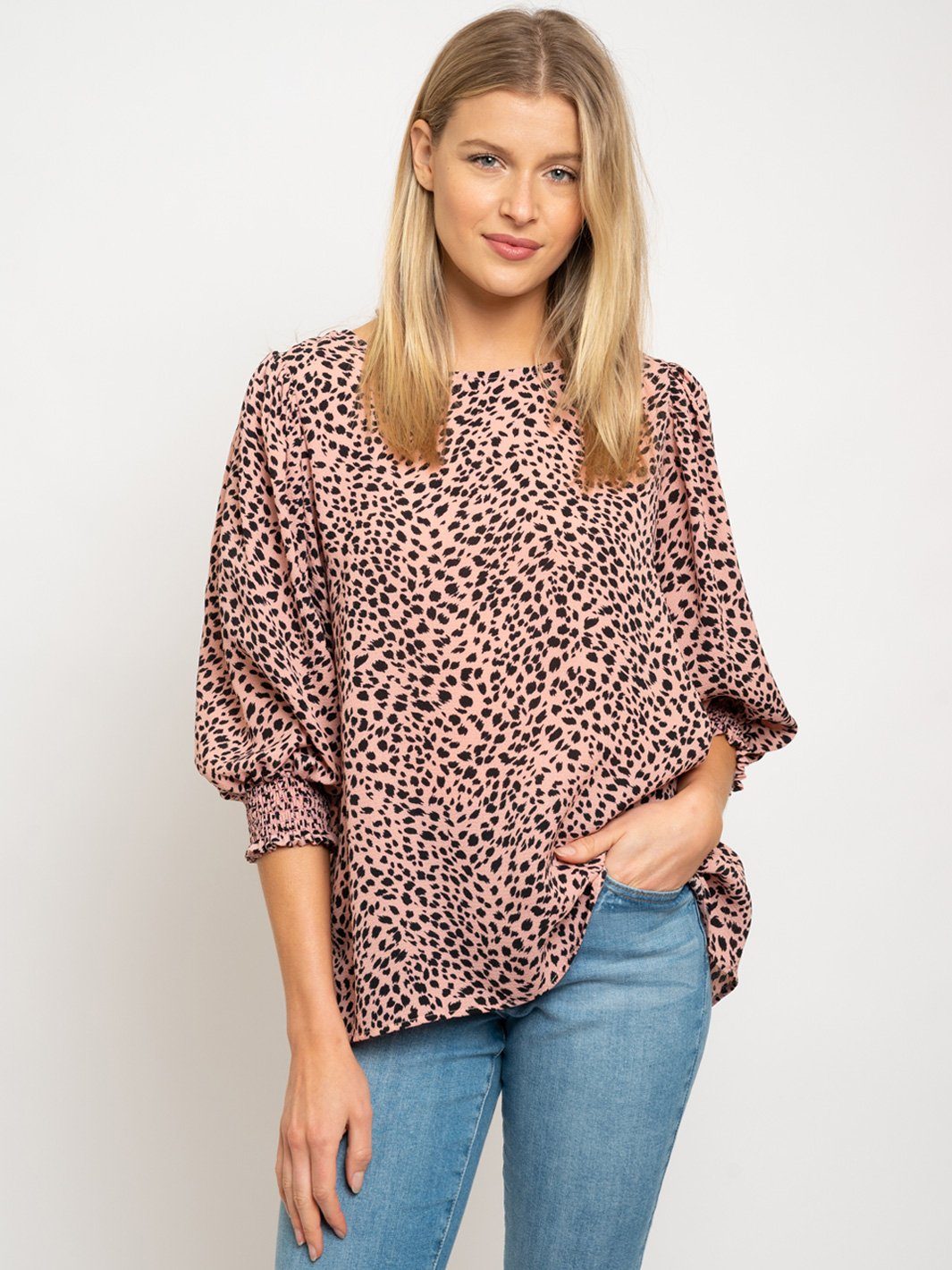 WOMEN'S ANIMAL PRINT TOP
