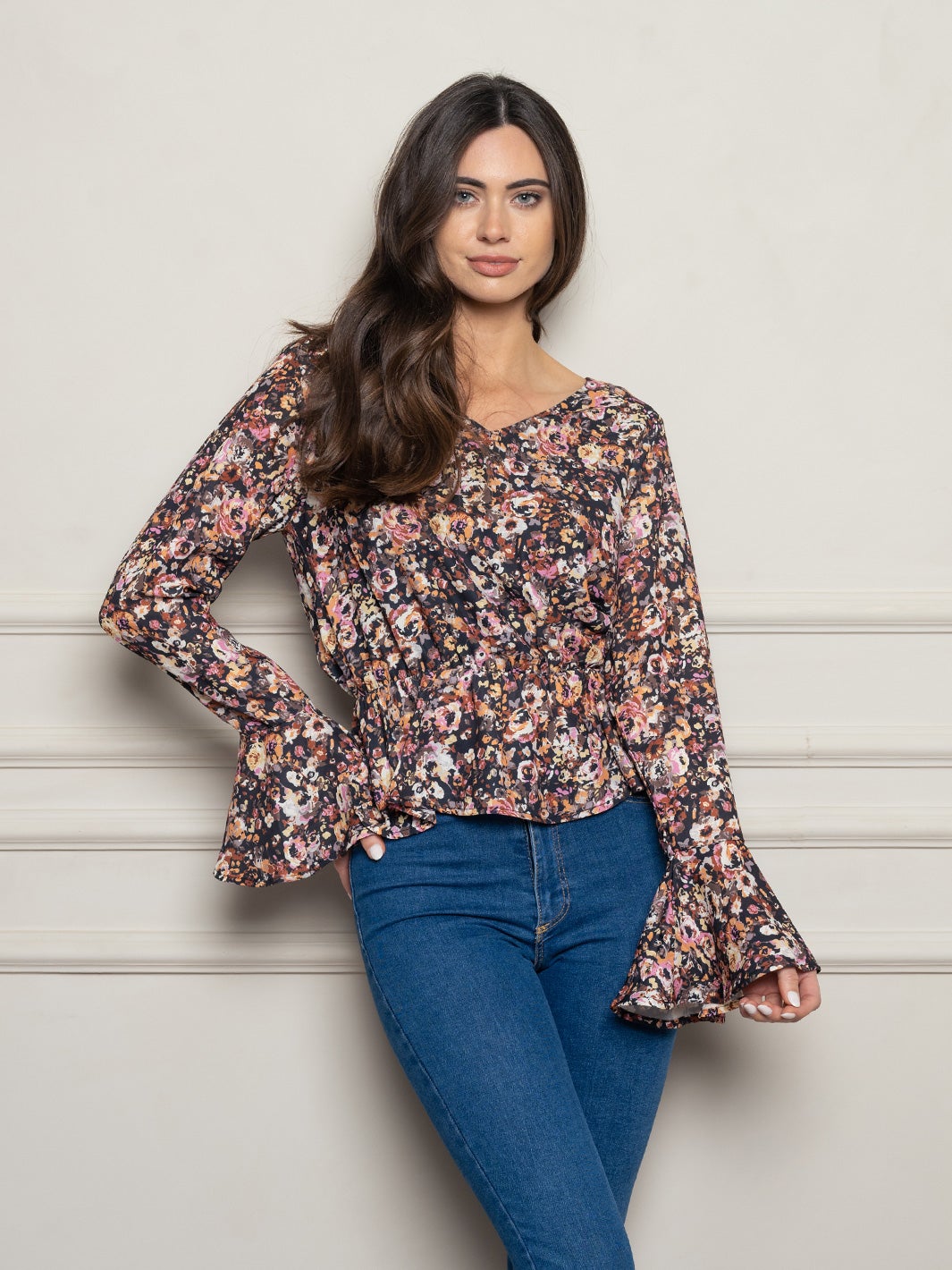 WOMEN'S FLORAL BELL SLEEVE WOVEN TOP