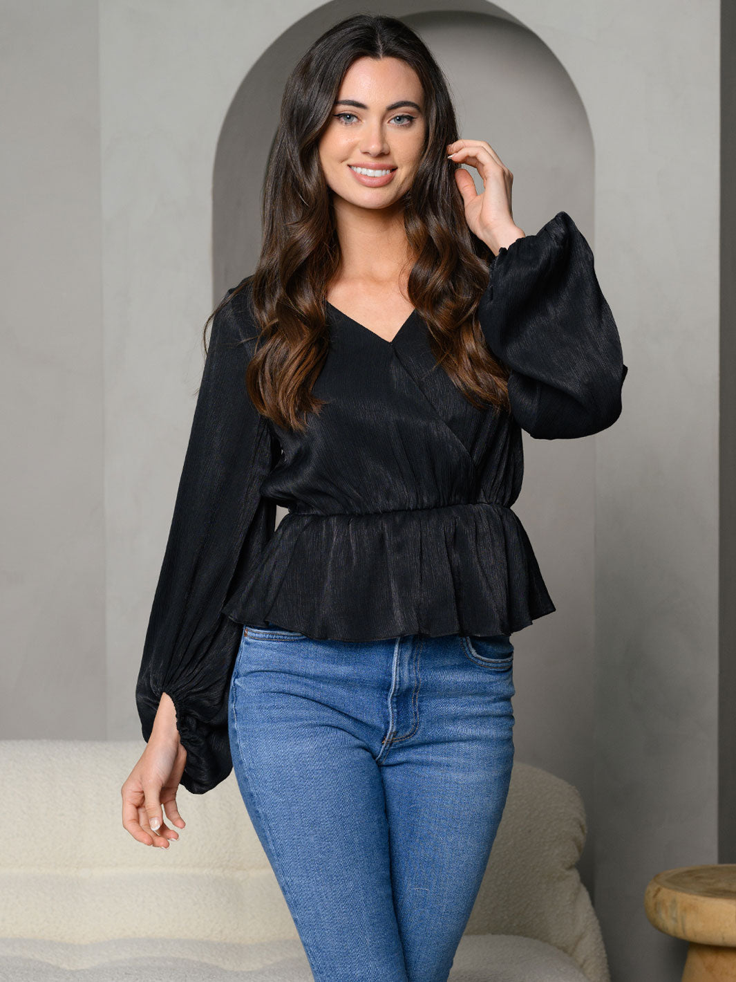 WOMEN'S SURPLICE PEPLUM V-NECK LONG SLEEVE TOP