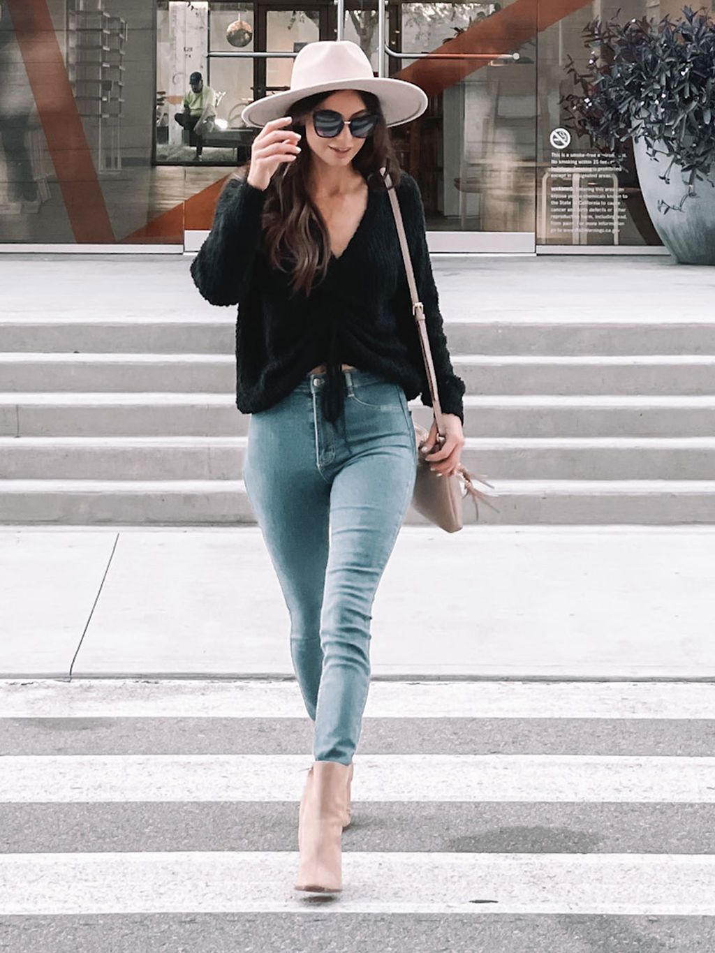 WOMEN'S LONG SLEEVE FRONT RUCHED TOP