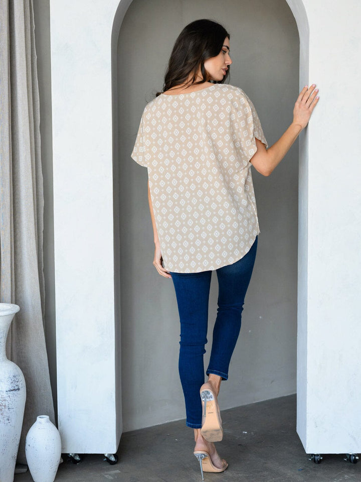 WOMEN'S SHORT SLEEVE V-NECK MULTI PRINT TUNIC TOP