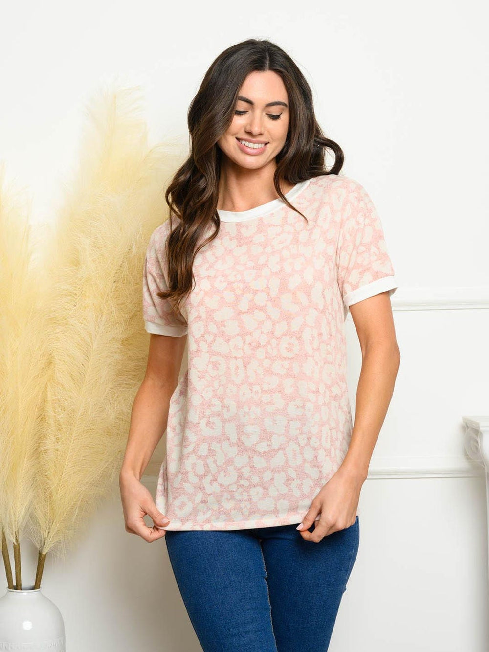 WOMEN'S SHORT SLEEVE ANIMAL PRINT TOP