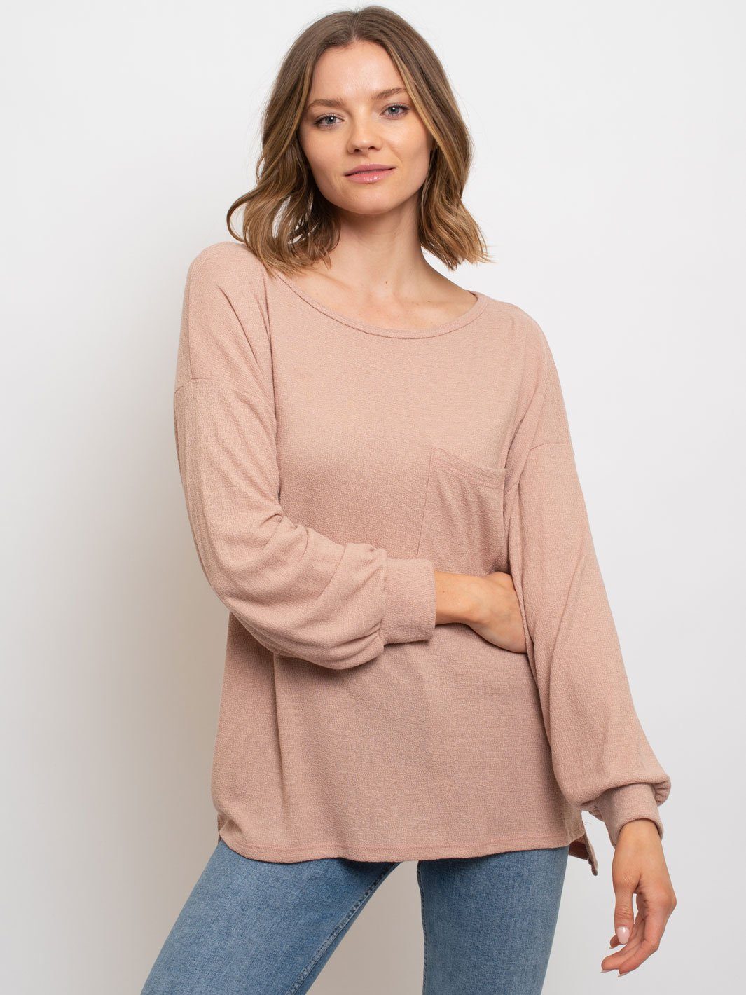 WOMEN'S FRONT POCKET LONG SLEEVE TOP