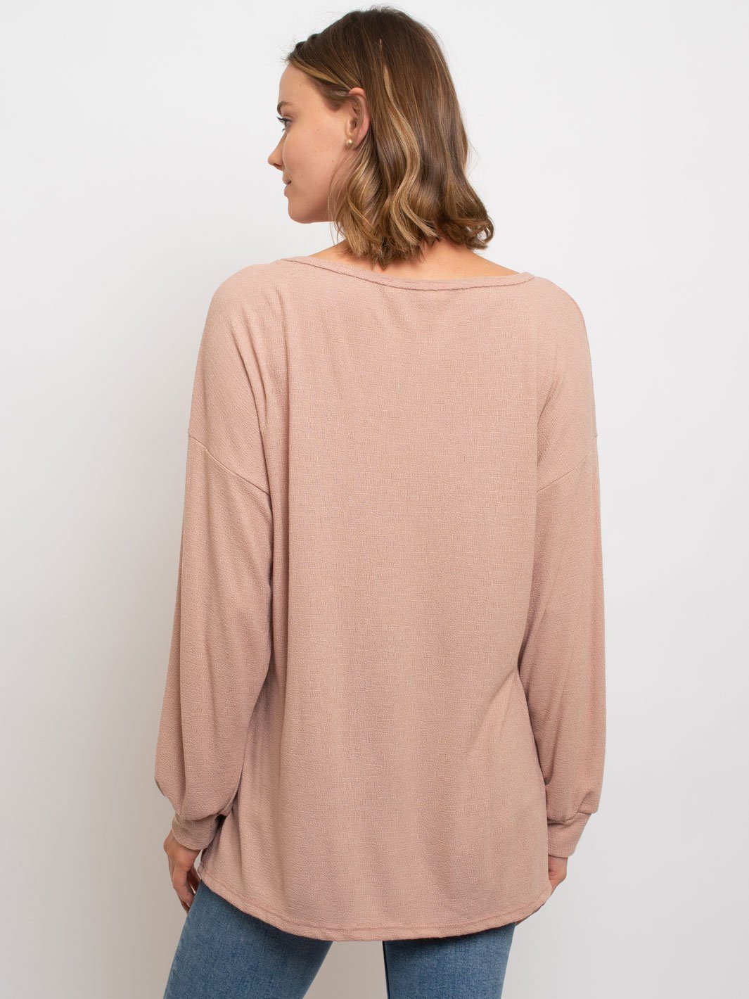 WOMEN'S FRONT POCKET LONG SLEEVE TOP