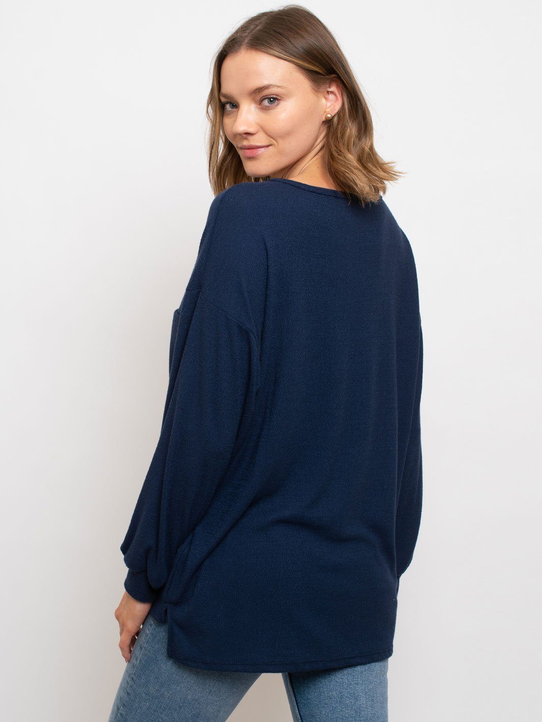 WOMEN'S FRONT POCKET LONG SLEEVE TOP