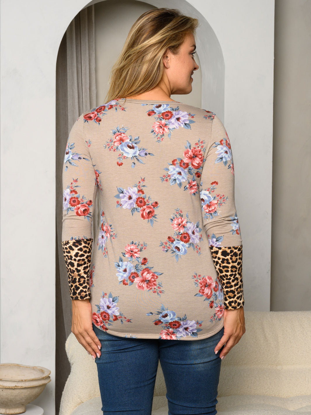 PLUS SIZE LONG SLEEVE FLORAL ANIMAL PRINT TOP