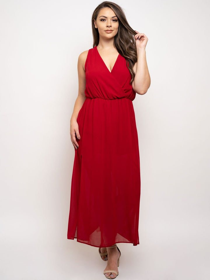 PLUS SIZE V-NECK MAXI DRESS
