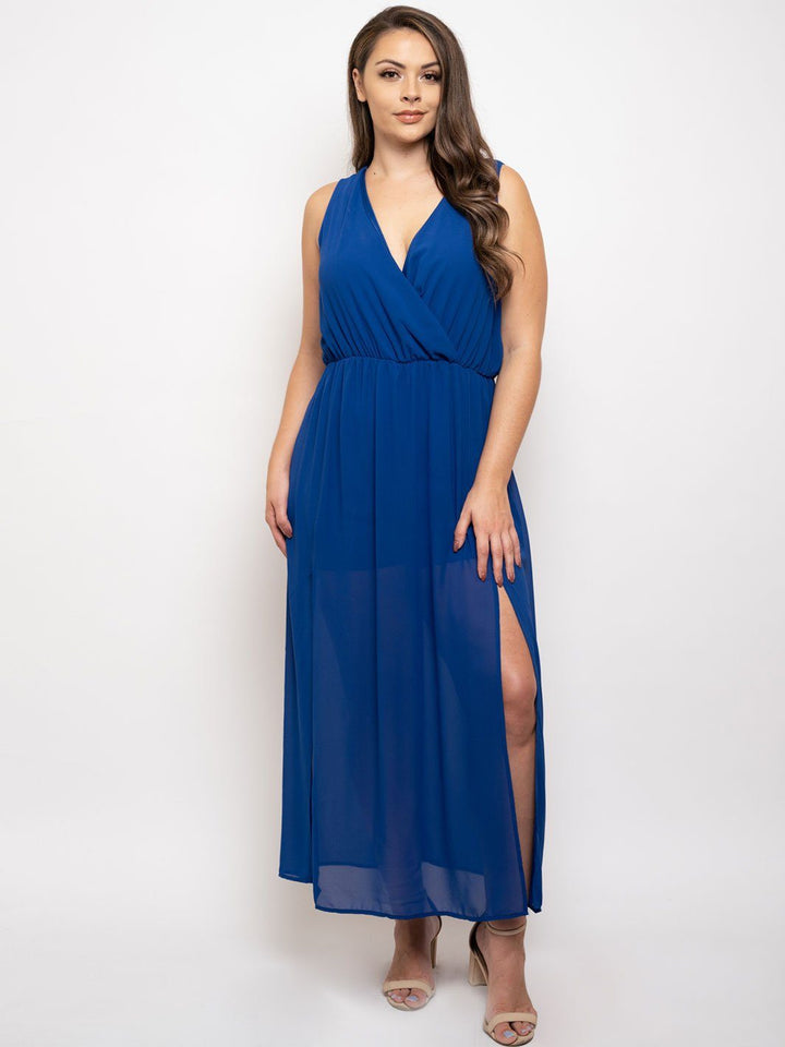 PLUS SIZE V-NECK MAXI DRESS