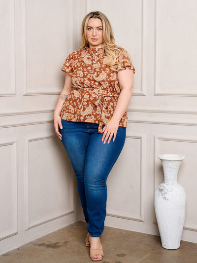 PLUS SIZE SHORT SLEEVE MOCK NECK SELF TIE MULTI PRINT TOP