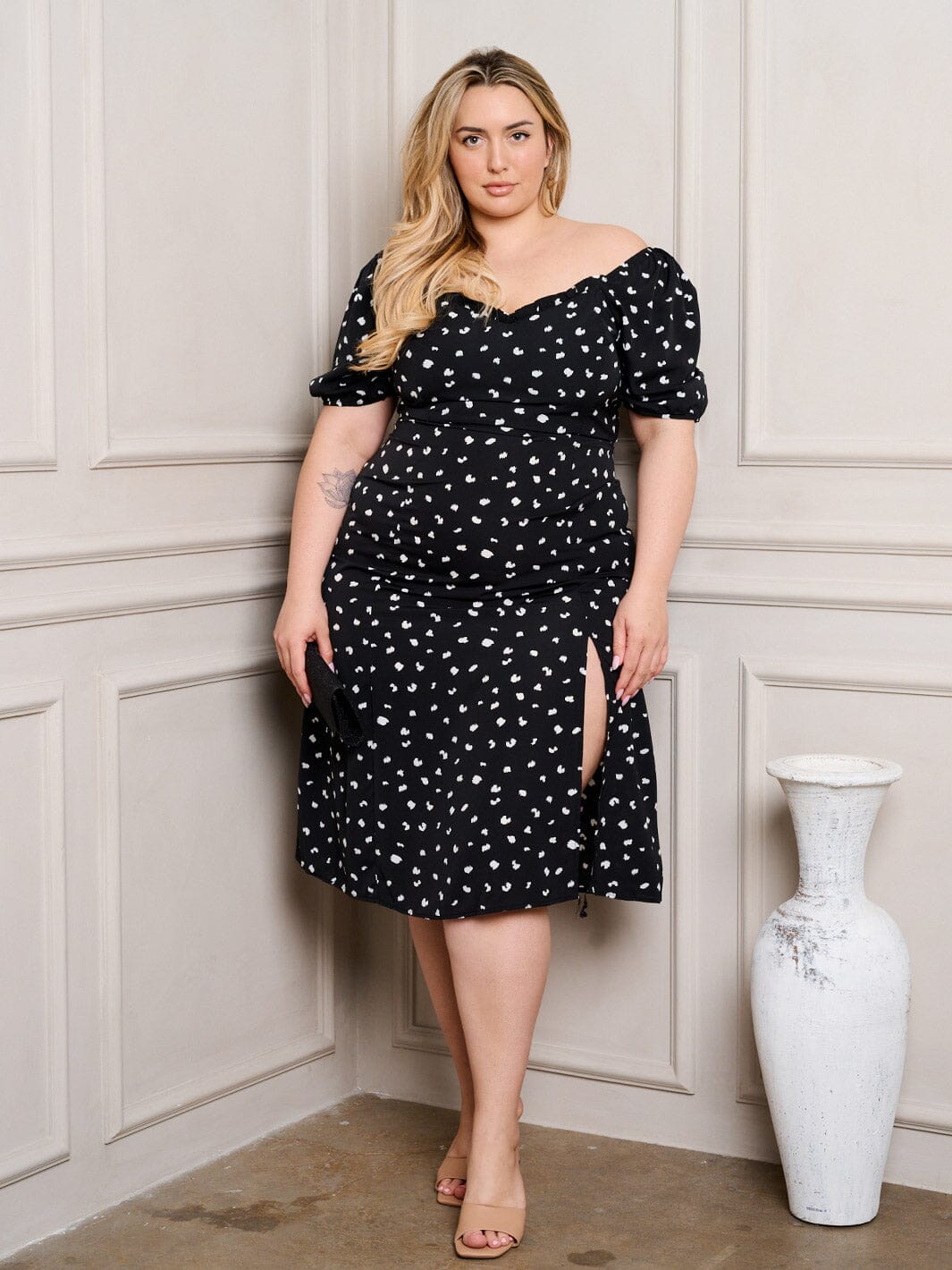 PLUS SIZE SHORT SLEEVE PRINTED MIDI DRESS