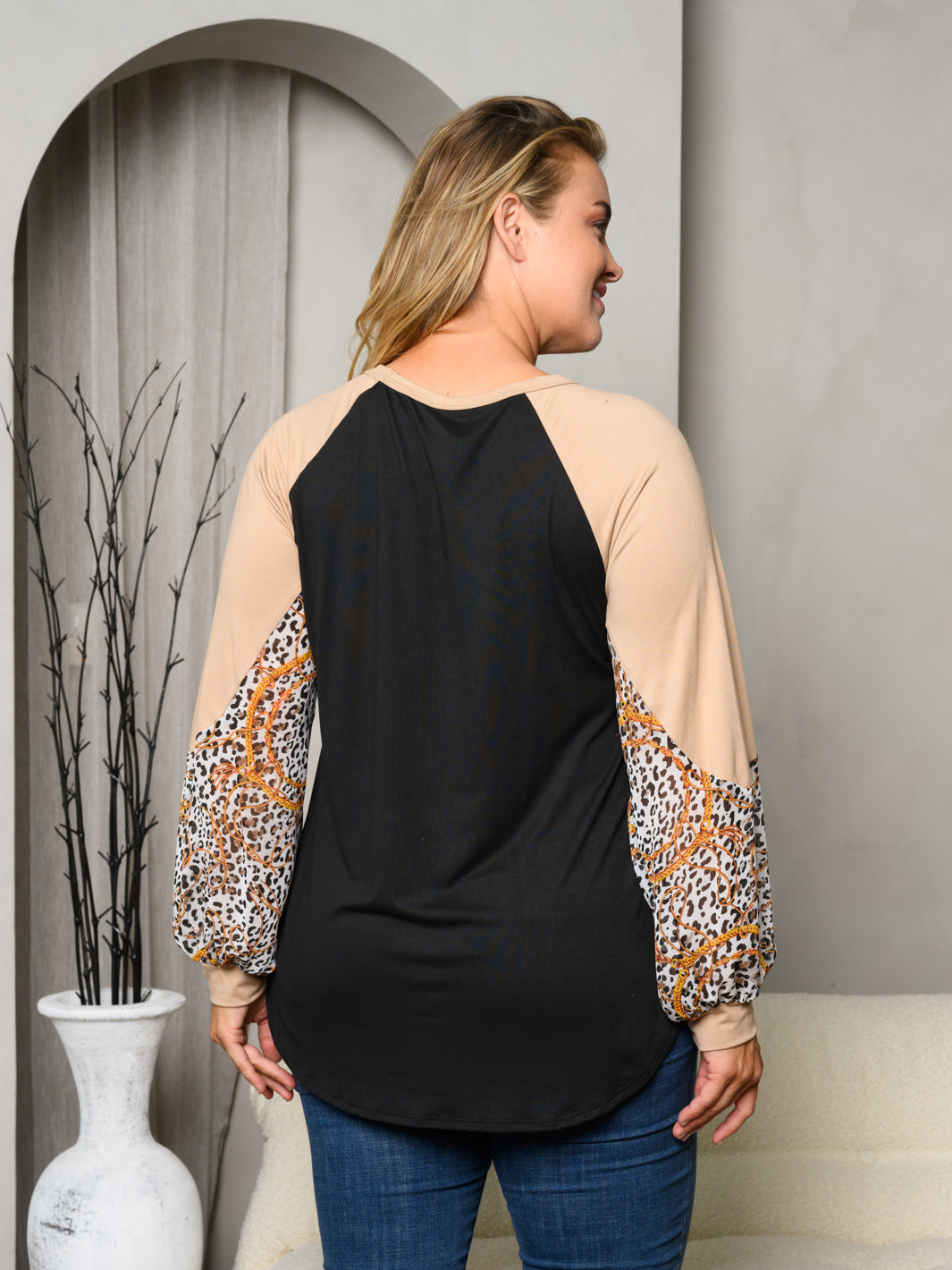 PLUS SIZE LONG SLEEVE ANIMAL PRINT CHAIN PRINT TOP