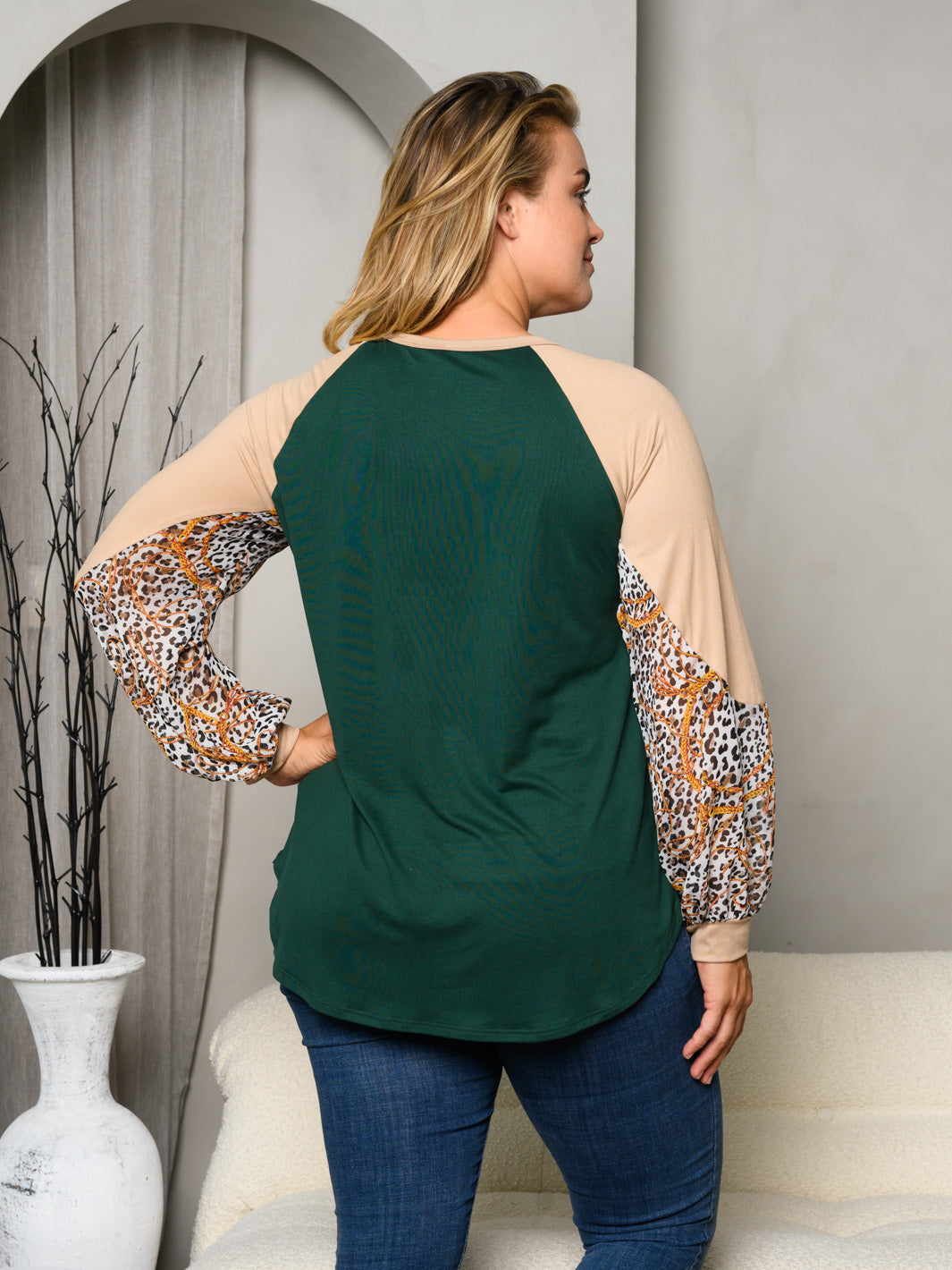 PLUS SIZE LONG SLEEVE ANIMAL PRINT CHAIN PRINT TOP