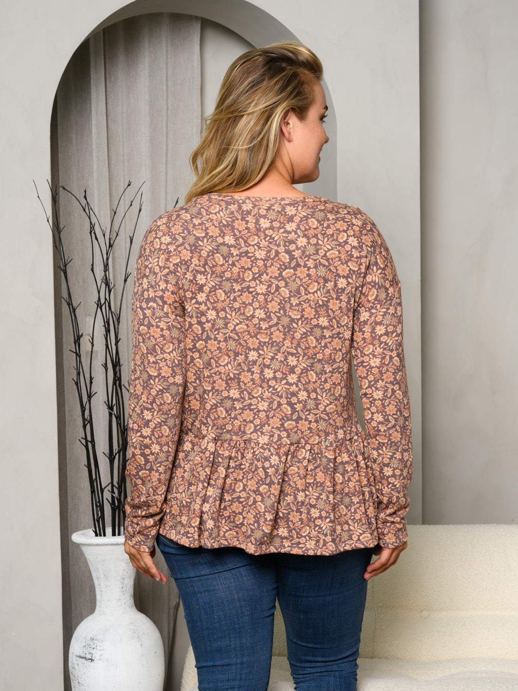 PLUS SIZE LONG SLEEVE FRONT POCKET FLORAL PEPLUM TOP