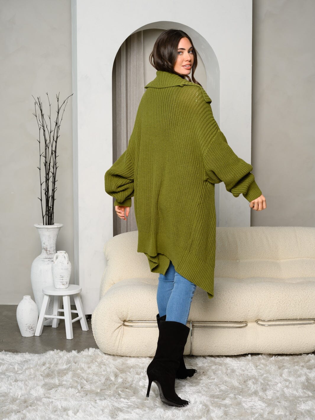 WOMEN'S LONG SLEEVE COLLAR BUTTON CLOSURE OVERSIZE CARDIGAN